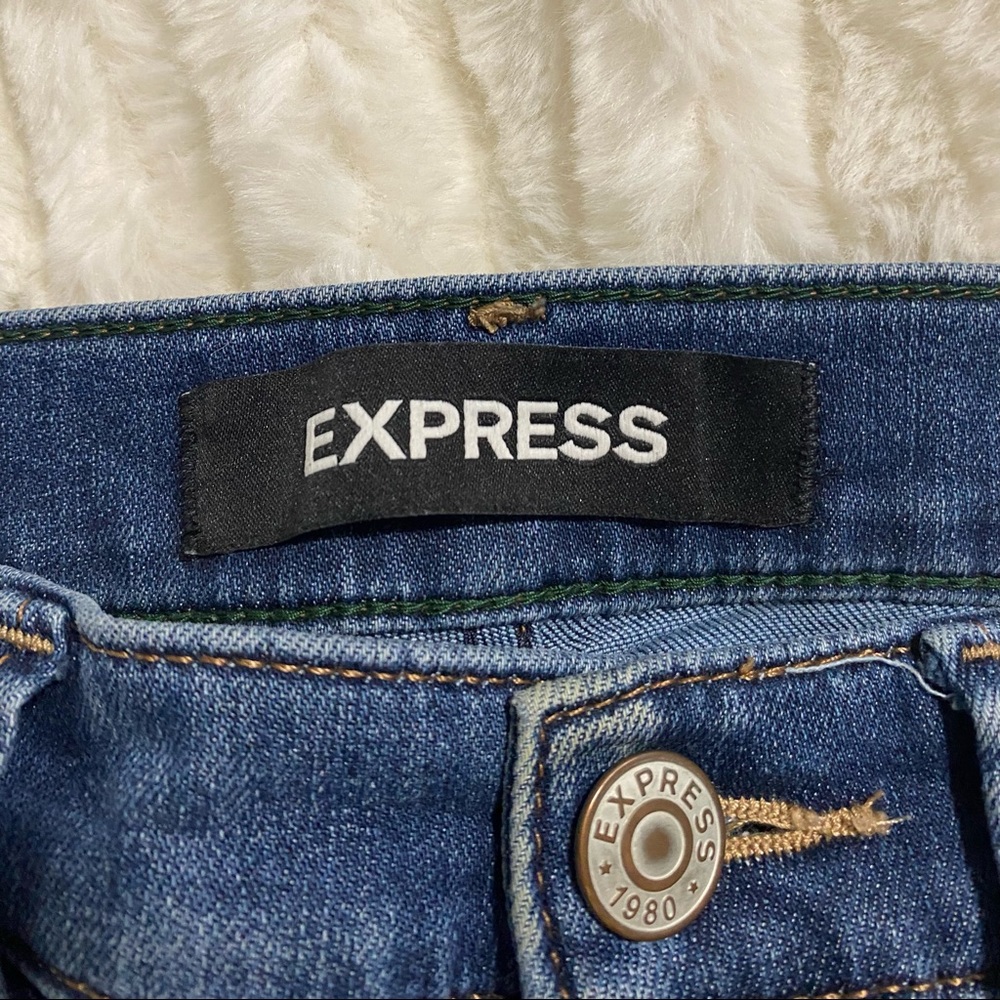 Express Mid Rise Jeans - Picture 4 of 4